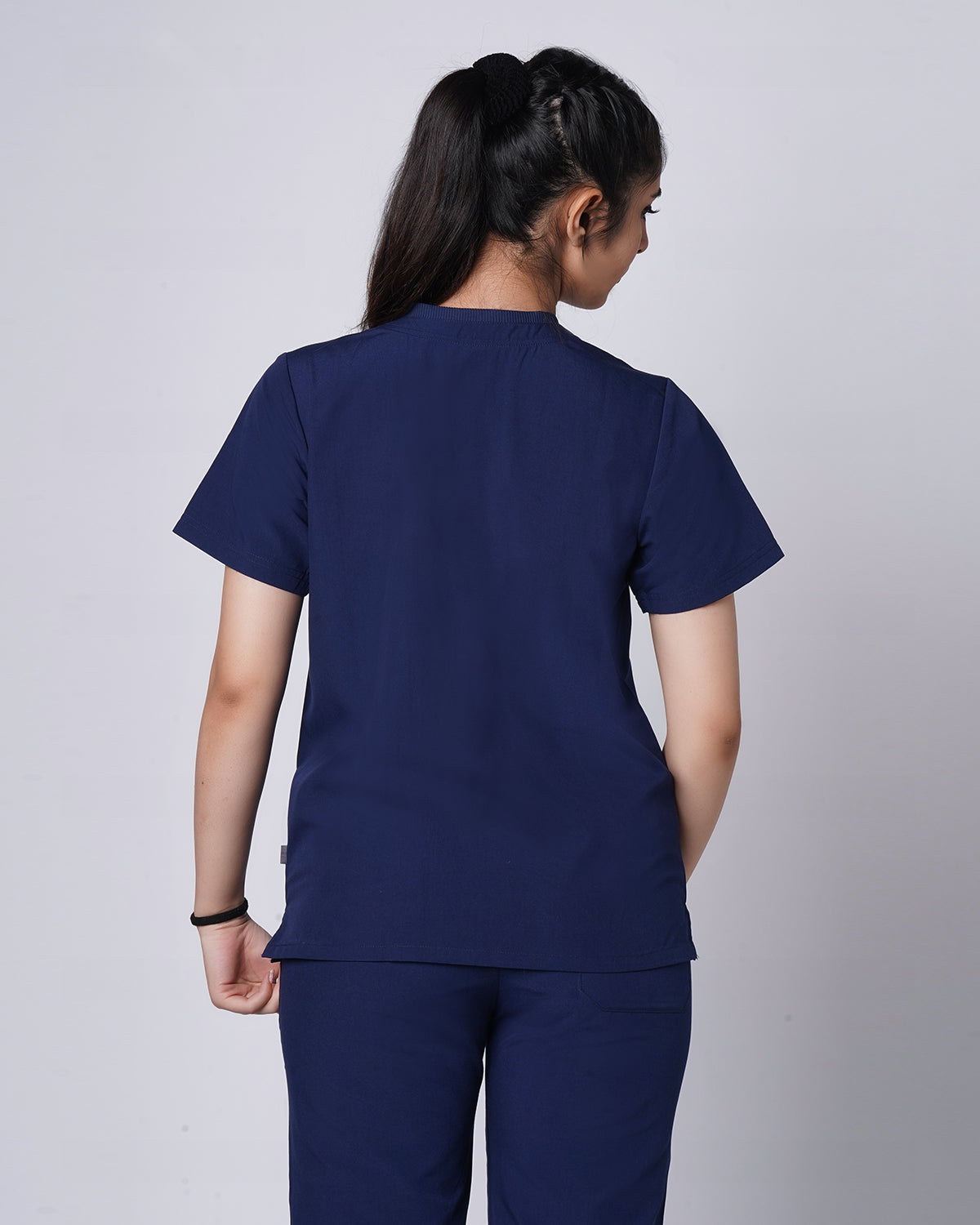 Essential V-Neck